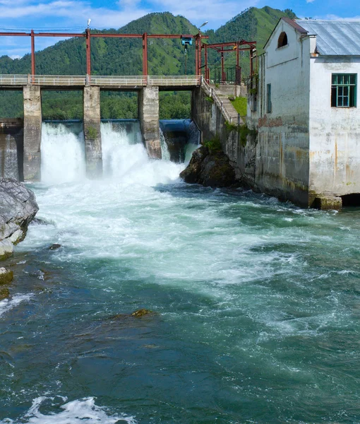 Gamla 1930 Talet Retro Vintage Vattenkraftverk Vid Floden Chemal Altai — Stockfoto
