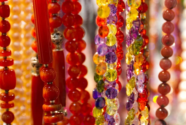 手工制作的彩色珠子 — 图库照片