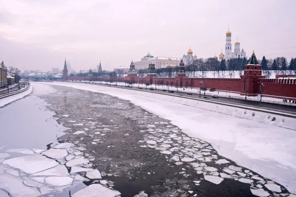 Moskauer Winterfluss Kremlin — Stockfoto