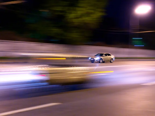 Auto guida notturna — Foto Stock