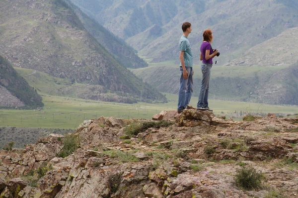 Man woman landscape nature — Stock Photo, Image