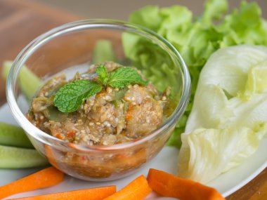 Baharatlı patlıcan biber Sos