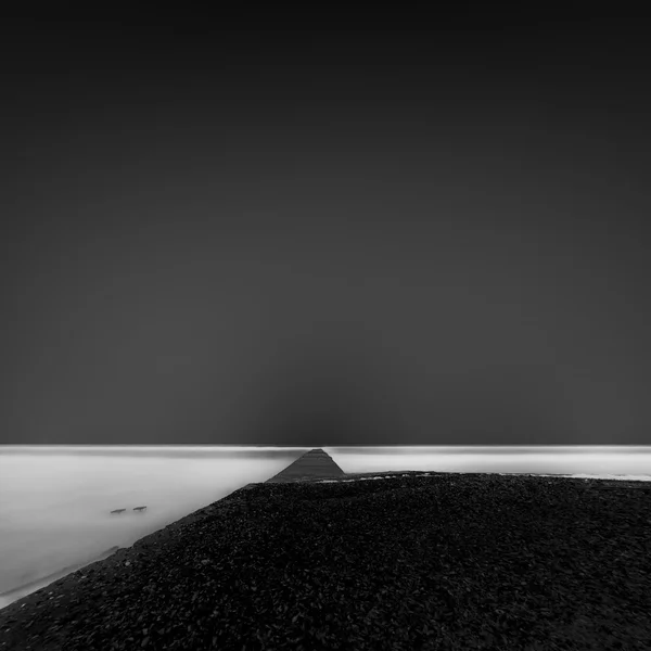 Nero e bianco scuro paesaggio — Foto Stock