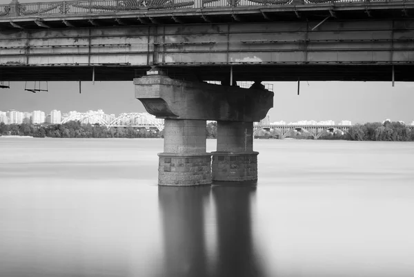 Langzeitbelichtungsbrücke — Stockfoto