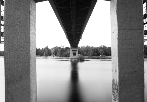 Long exposure bridge — Stock Photo, Image