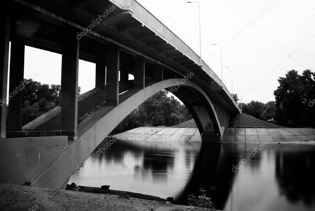 Long exposure bridge
