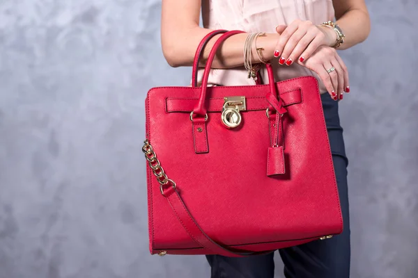 Tendenze moda borse. Primo piano di splendida borsa elegante. Fashionab — Foto Stock