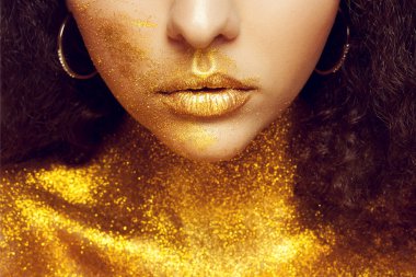 sihirli kız portre altın. Altın makyaj