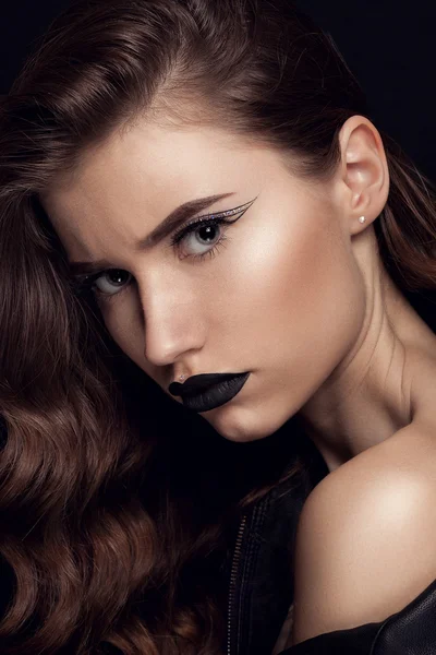 Güzellik siyah dudak makyaj