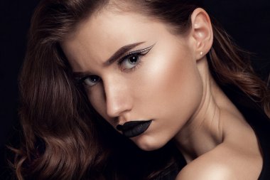 Güzellik siyah dudak makyaj