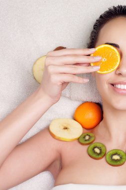 doğal ev yapımı meyve yüz maskeleri