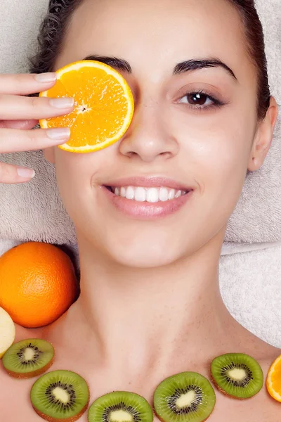 Máscaras faciais de frutas caseiras naturais — Fotografia de Stock