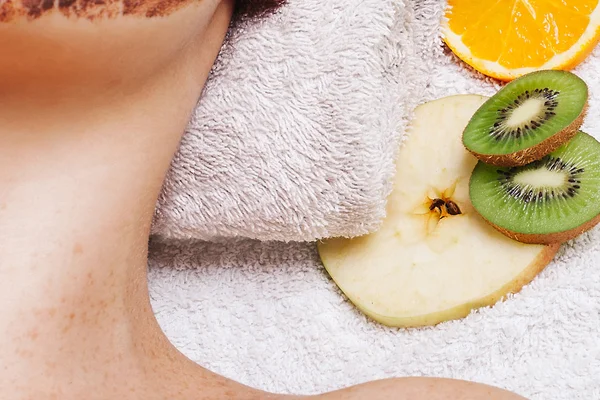 Máscaras faciales de frutas caseras naturales — Foto de Stock