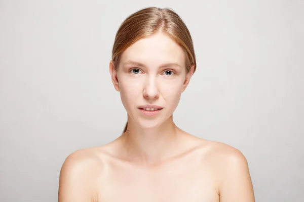 Hermosa mujer spa sonriendo . — Foto de Stock