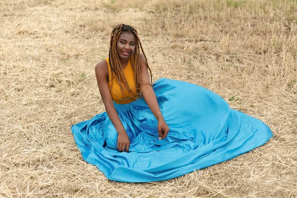 Afro Américaine Jeune Femme Amuser Plein Air Coucher Soleil Fille — Photo