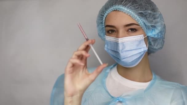 Close Van Het Vaccin Voor Covid Portret Van Een Vrouwelijke — Stockvideo