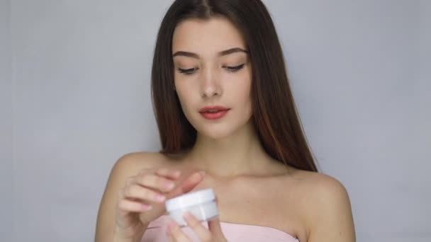 Schoonheid Mensen Gezondheid Concept Beauty Portret Van Mooie Vrouw Aanbrengen — Stockvideo