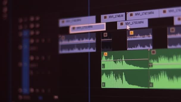 Movie Editor Voegt Footages Tijdlijn Doen Videobewerking Van Het Project — Stockvideo