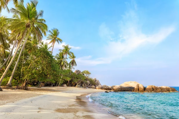 Asian tropical beach paradise — Stock Photo, Image