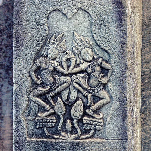 Angkor women dancing bas-relief, Cambodia — Stock Photo, Image