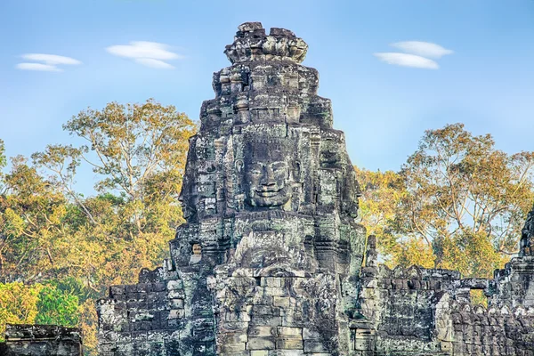 Estátuas do templo de Bayon, Angkor, Siem Reap, Camboja — Fotografia de Stock