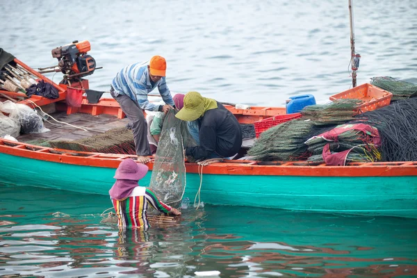 Traditionelle asiatische Fischerei — Stockfoto