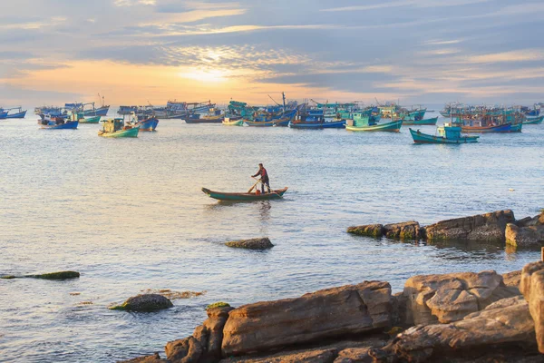 Traditionelle asiatische Fischerei — Stockfoto