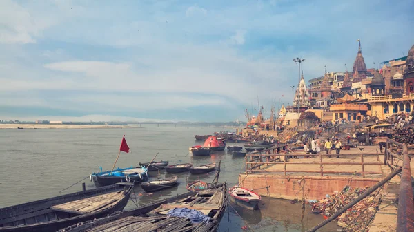 Świętego ghat w varanasi, martwe miasta — Zdjęcie stockowe