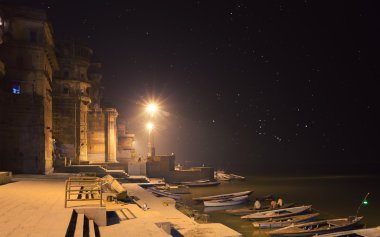 Varanasi, ölü şehir, kutsal dağ geçidi