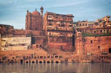 Varanasi, ölü şehir, kutsal dağ geçidi