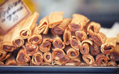 Waffle kazık tepsiye haddelenmiş