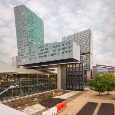Dikkat çekici, yeni bina modern Lille Europe tren istasyonu inşa