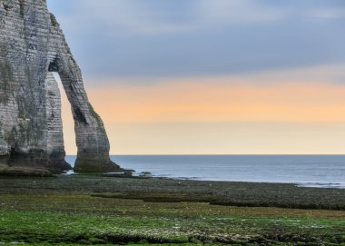 ünlüsü Etretat kemer kaya, Fransa
