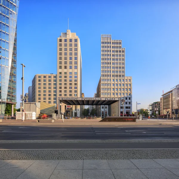 Berlin, Németország - augusztus 29-én 2015-ig: Potsdamer platz — Stock Fotó