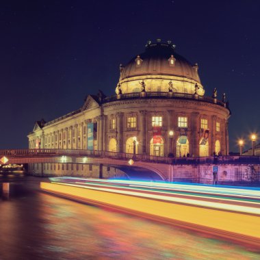 Berlin'de adada müze işaret