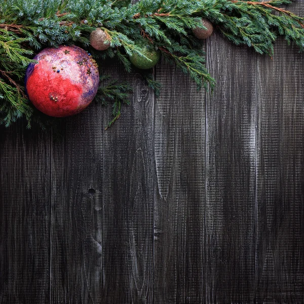 Weihnachten Hintergrund mit geschmücktem Tannenbaum — Stockfoto