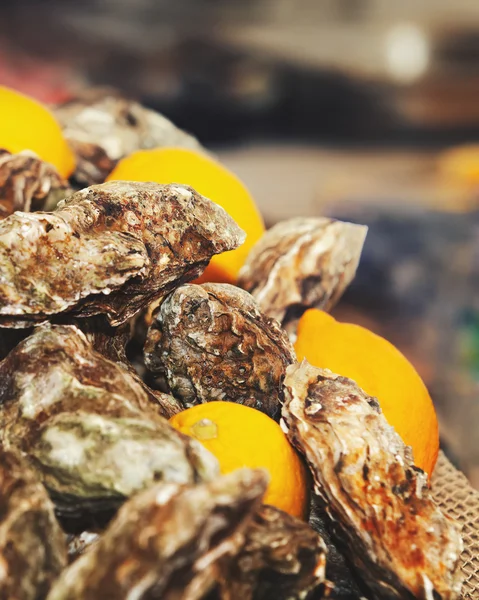 Mercado tradicional do peixe — Fotografia de Stock