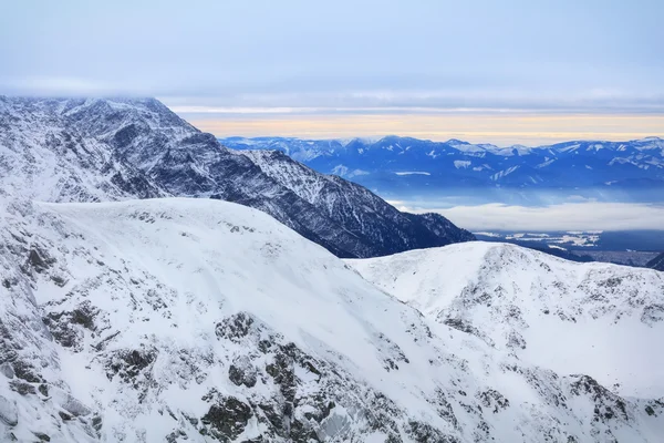 高雪山的冬景 — 图库照片