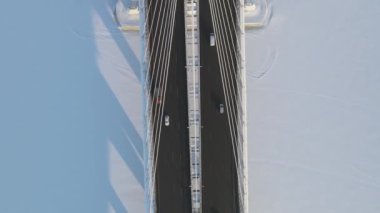 Kışın Batı Yüksek Hız Çapı 'nın havadan görünüşü, kışın donmuş Neva nehri..