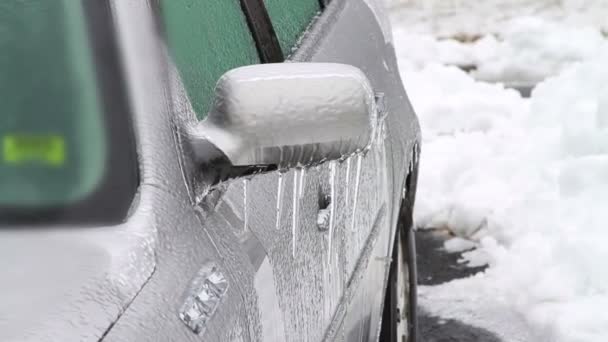 Auto v ledová bouře, — Stock video