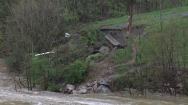 hızlı hareketli Nehri