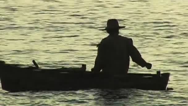 Oceano Índico com Barco de Pesca — Vídeo de Stock