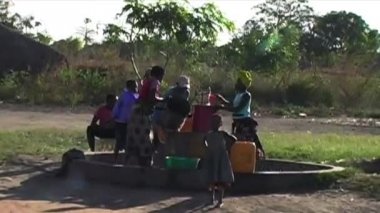 Afrika kuyudan su alma