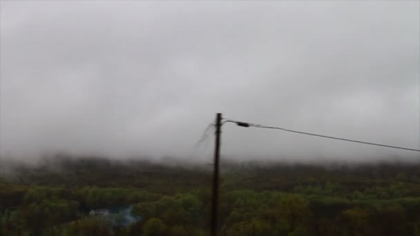 Montanhas de nevoeiro — Vídeo de Stock