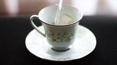 çay torba ile çay bardağı