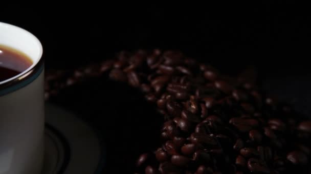 Coupe et grains de café — Video