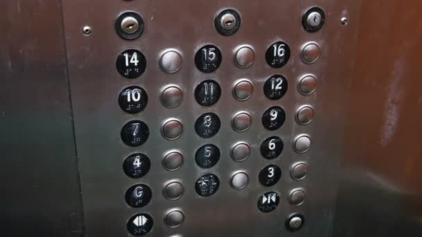 Botões do elevador para o décimo quarto andar — Vídeo de Stock