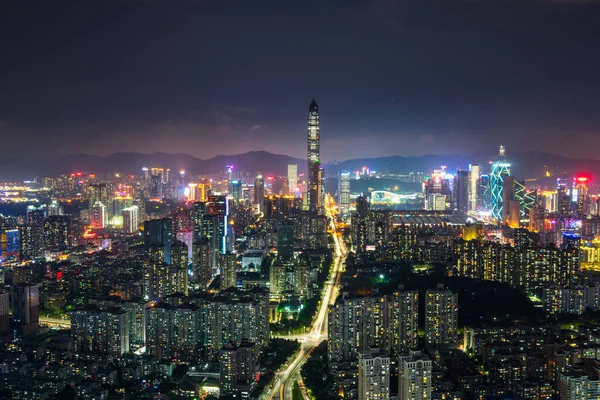 Shenzhen finans bölgesi, Guangdong, Çin 'in geniş açılı hava manzarası. Finansal konsept.