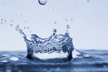 Spreyler, damla ve su sıçramalarına