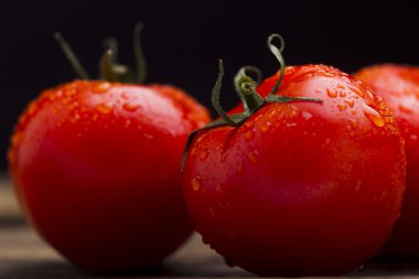 Kırmızı domates suyu..